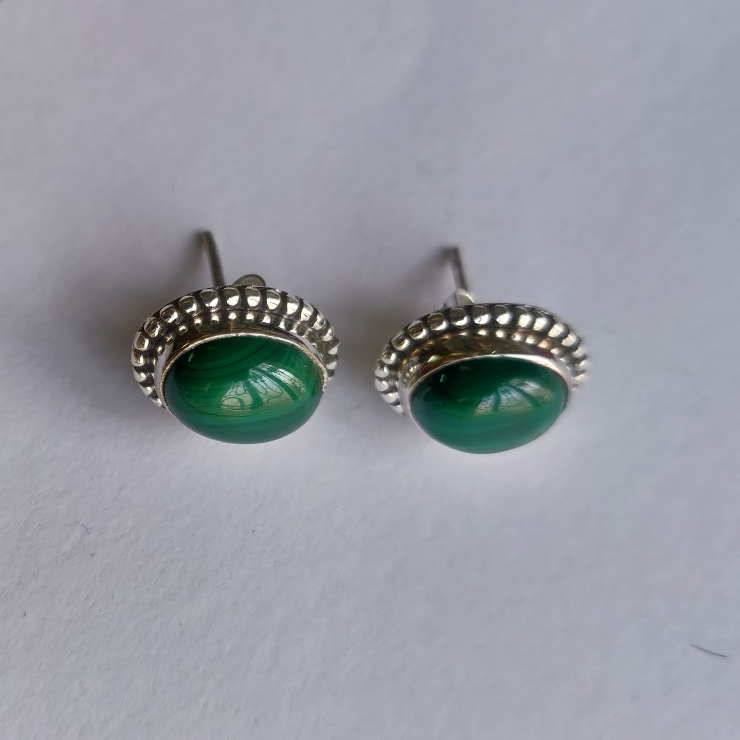 925 SOLID STERLING SILVER NATURAL MALAACHITE GEMSTONE STUD EARRING