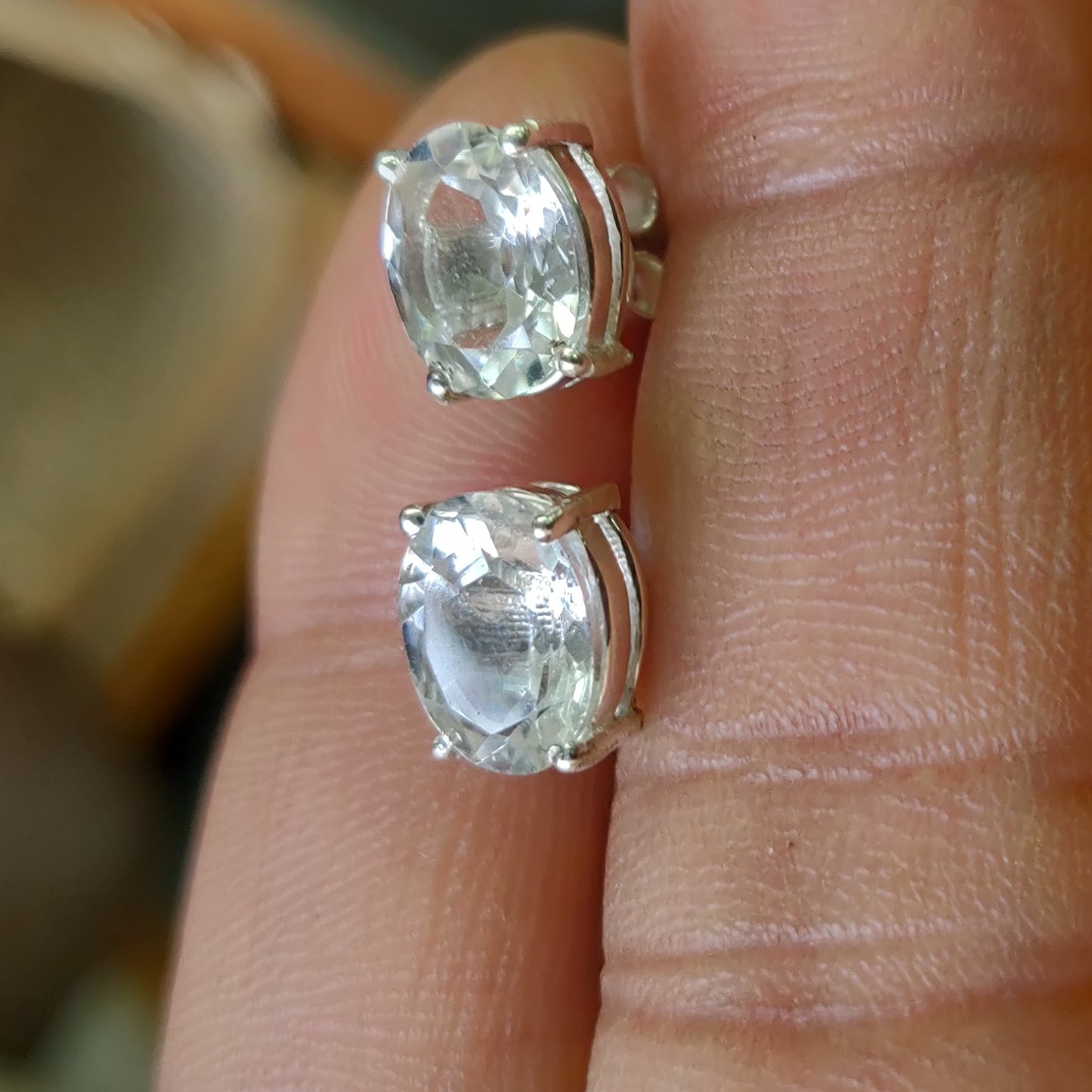 925 SOLID STERLING SILVER NATURAL CRYSTAL QUARTZ GEMSTONE STUD EARRING