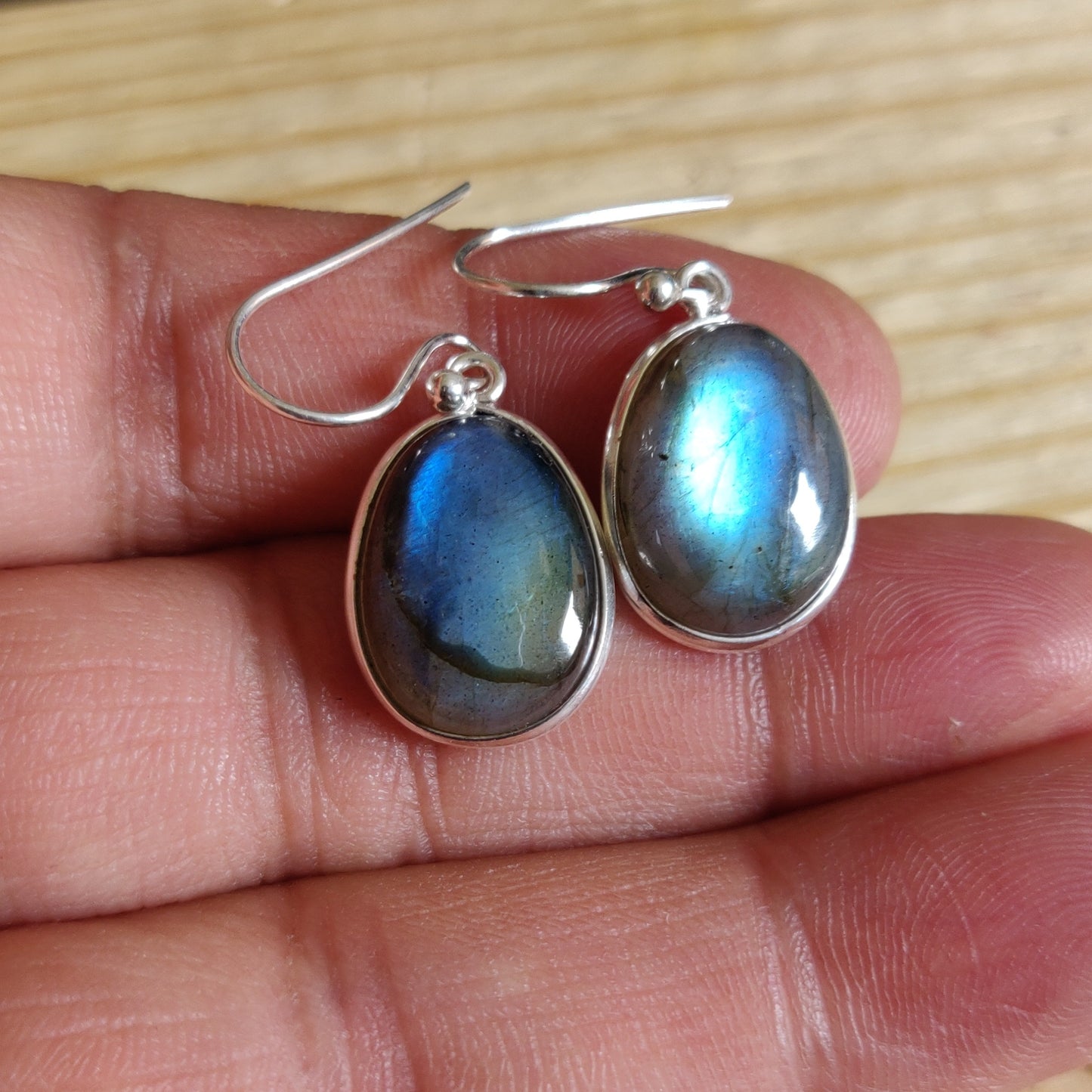 925 SOLID STERLING SILVER NATURAL LABRADORITE GEMSTONE HOOK EARRING