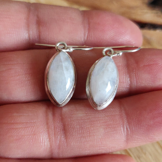 925 SOLID STERLING SILVER NATURAL RAINBOW MOONSTONE GEMSTONE HOOK EARRING