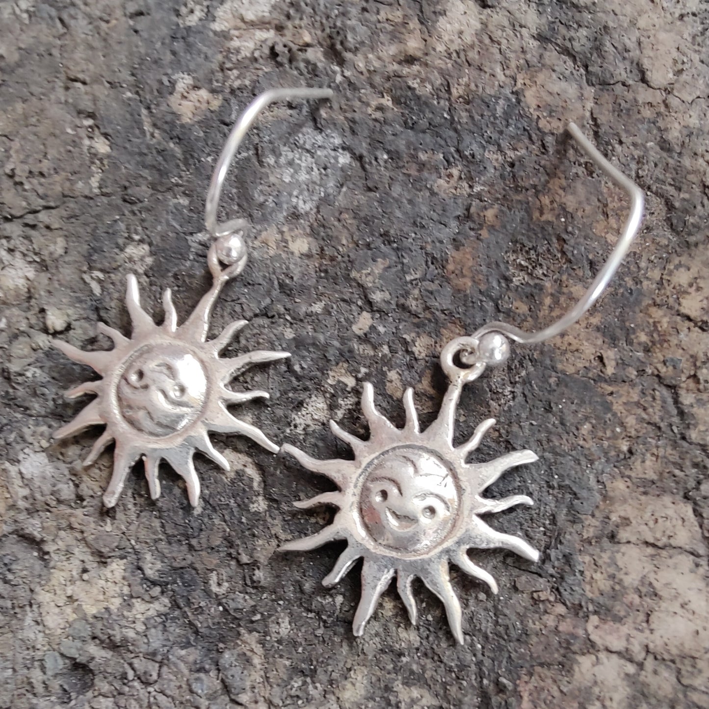 925 SOLID STERLING SILVER HOOK EARRING