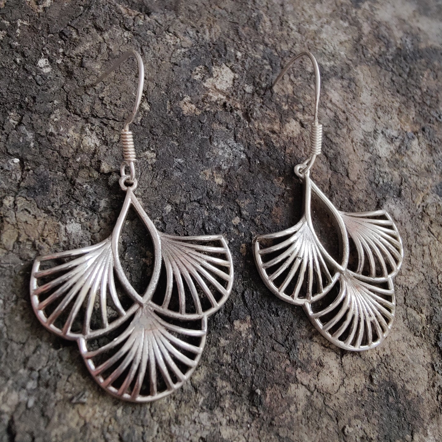 925 SOLID STERLING SILVER HOOK EARRING