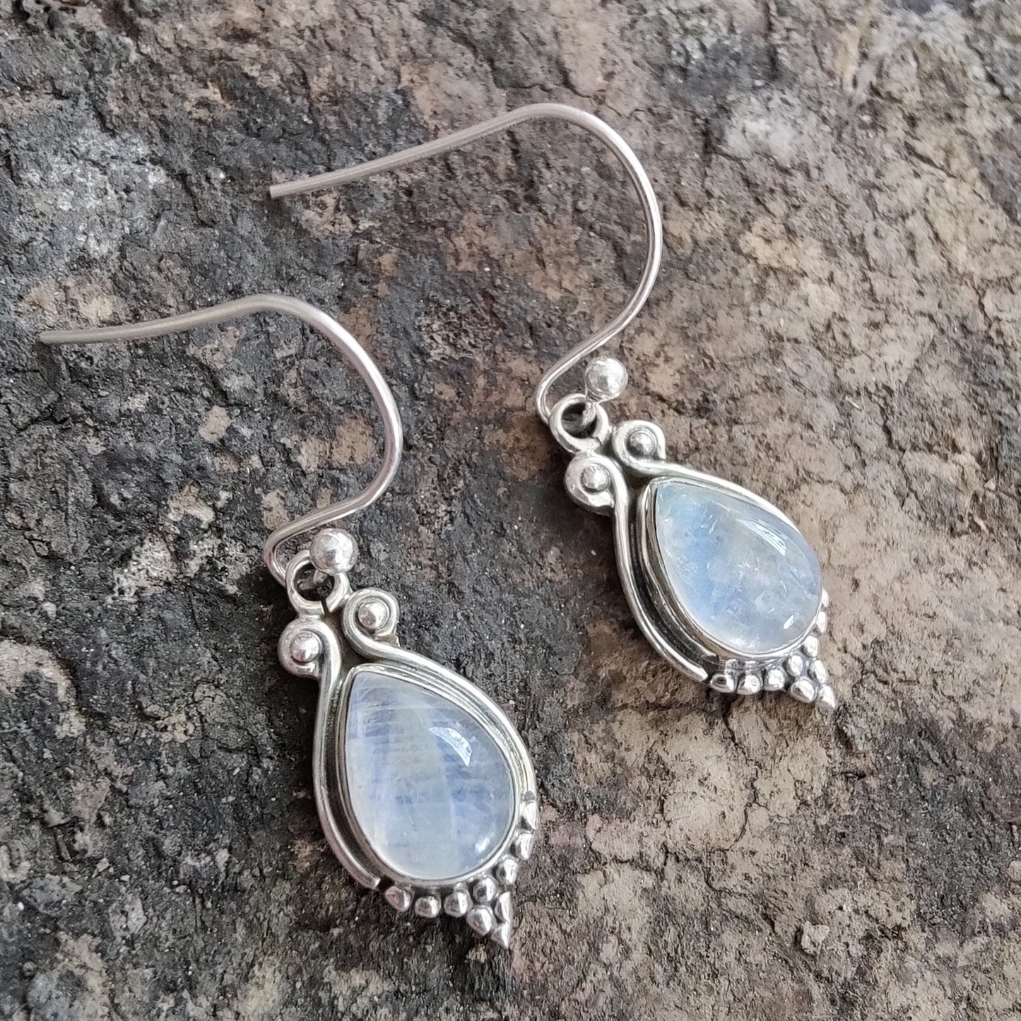 925 SOLID STERLING SILVER NATURAL RAINBOW MOONSTONE GEMSTONE HOOK EARRING