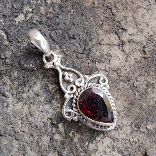 925 SOLID STERLING SILVER NATURAL GARNET GEMSTONE HOOK EARRING