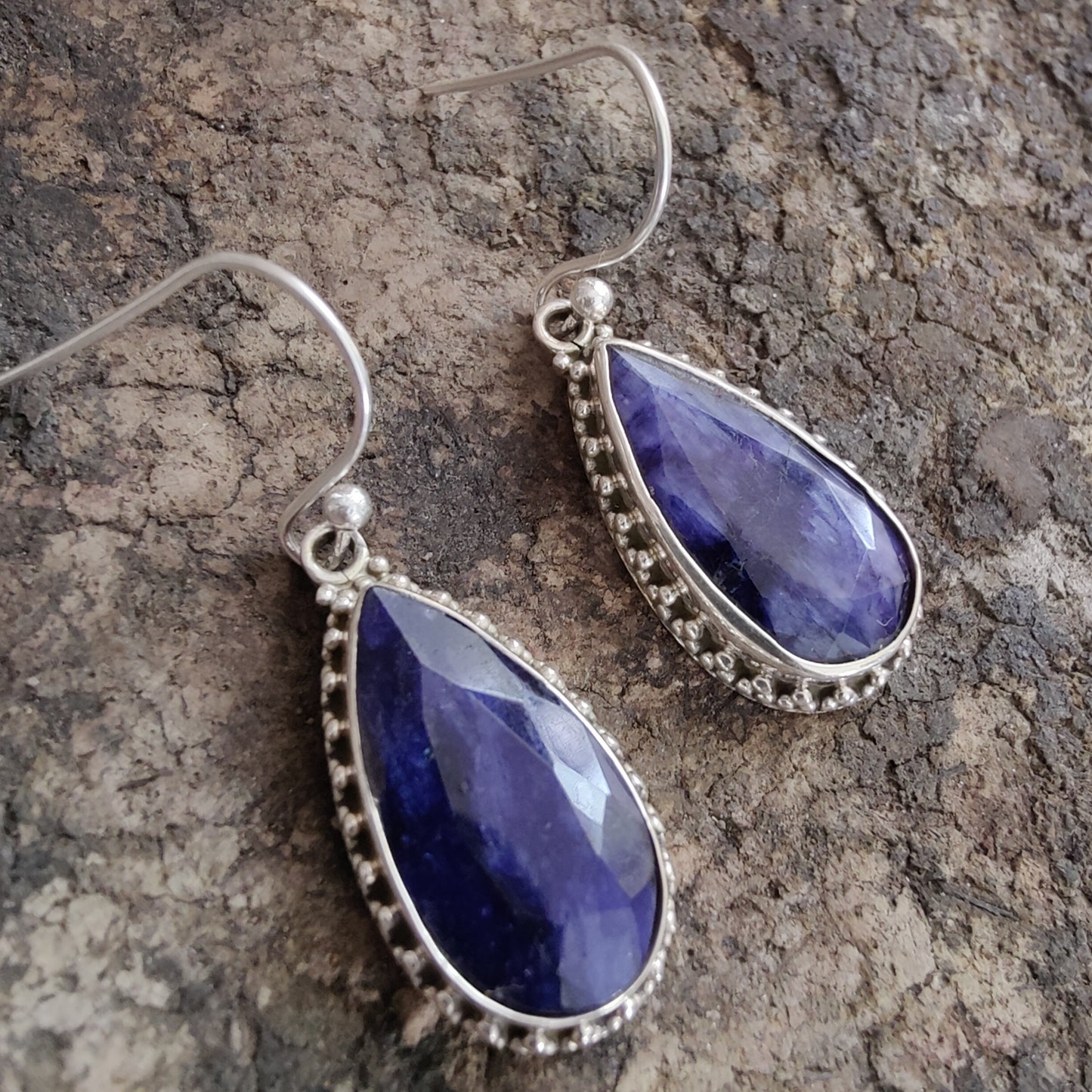 925 SOLID STERLING SILVER NATURAL BLUE SAPPHIRE GEMSTONE HOOK EARRING