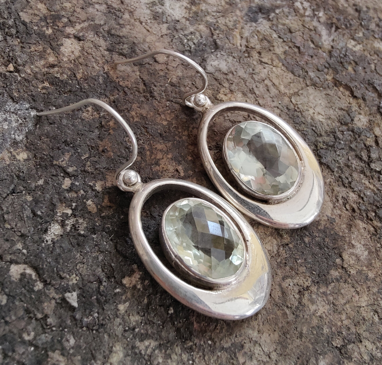 925 SOLID STERLING SILVER NATURAL GREEN AMETHYST GEMSTONE HOOK EARRING