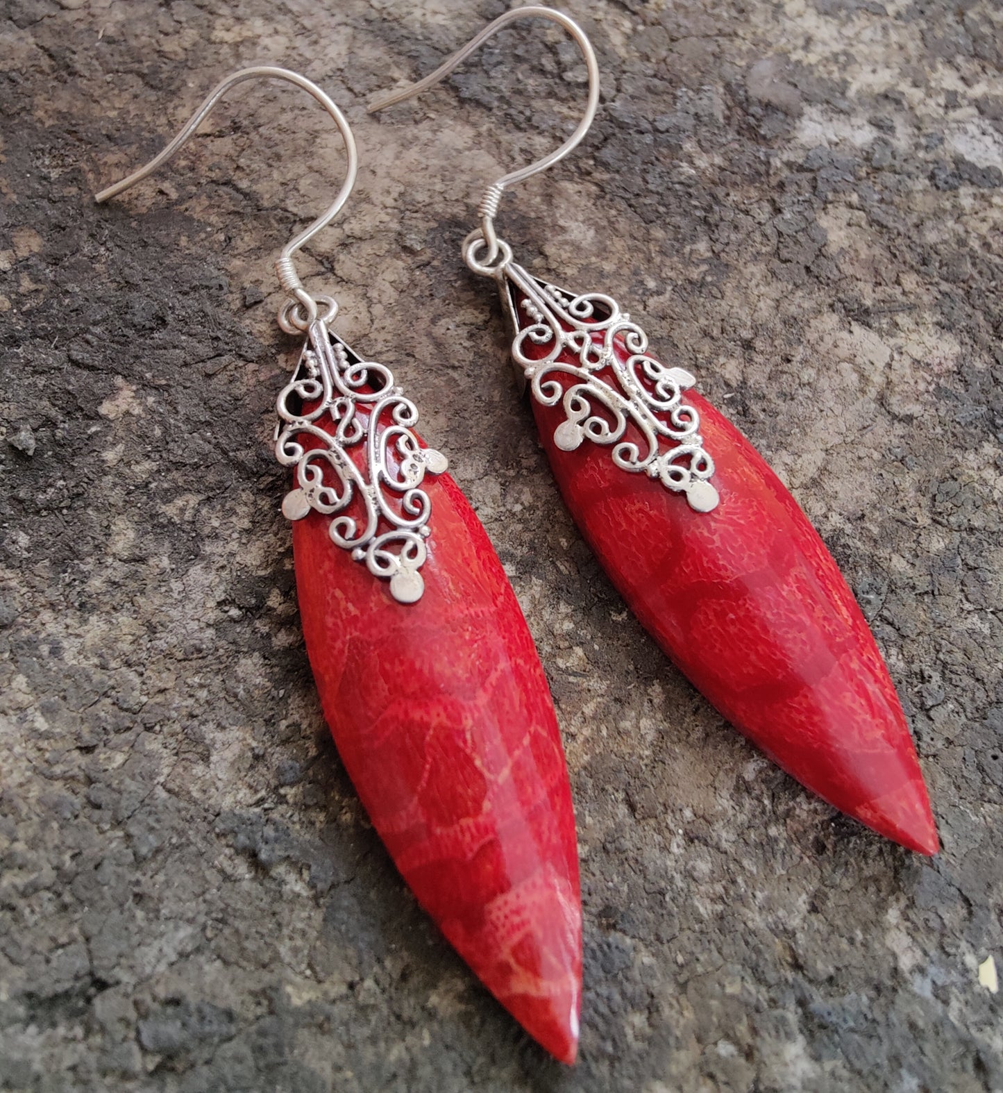925 SOLID STERLING SILVER NATURAL RED CORAL GEMSTONE HOOK EARRING
