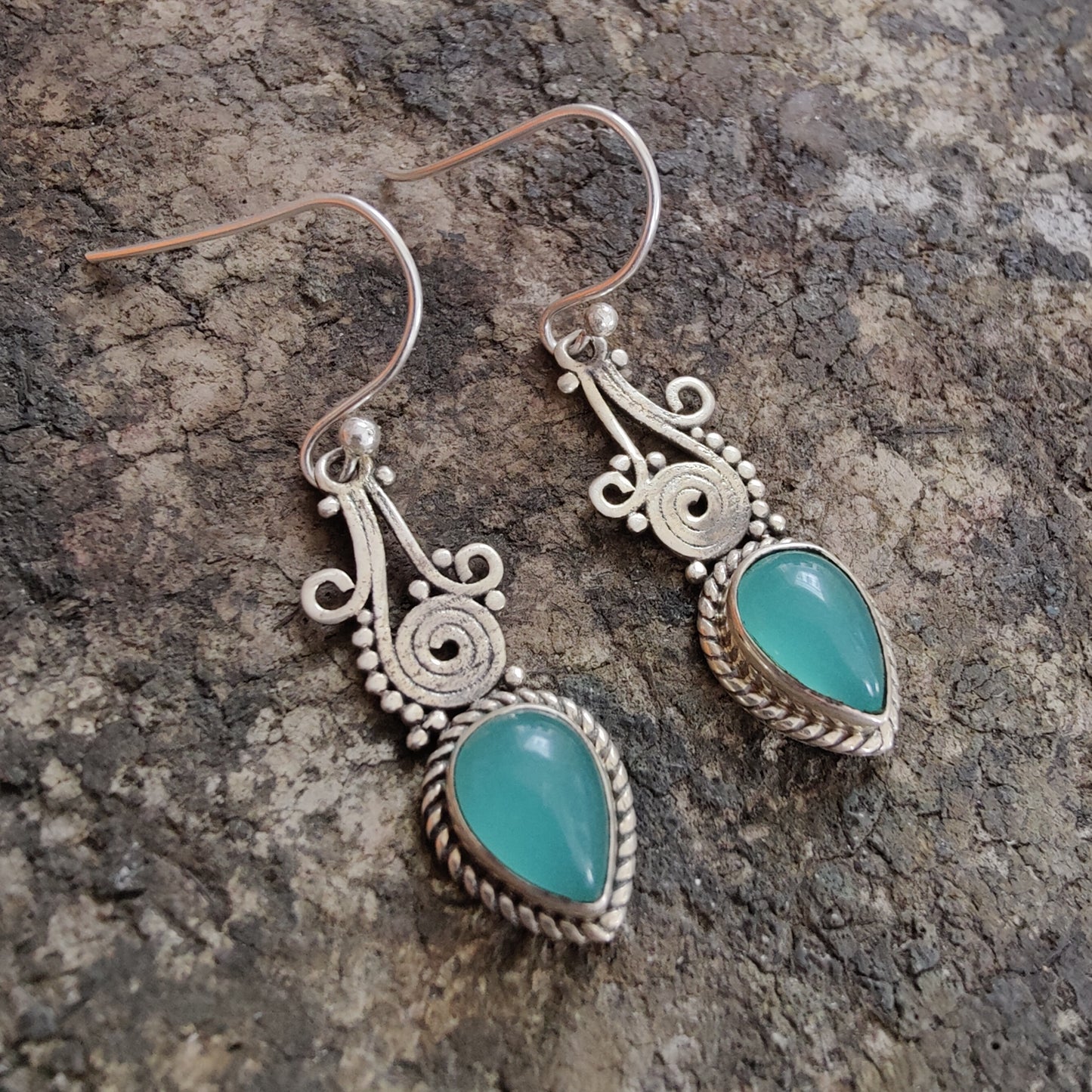 925 SOLID STERLING SILVER NATURAL BLUE CHALCEDONY GEMSTONE HOOK EARRING