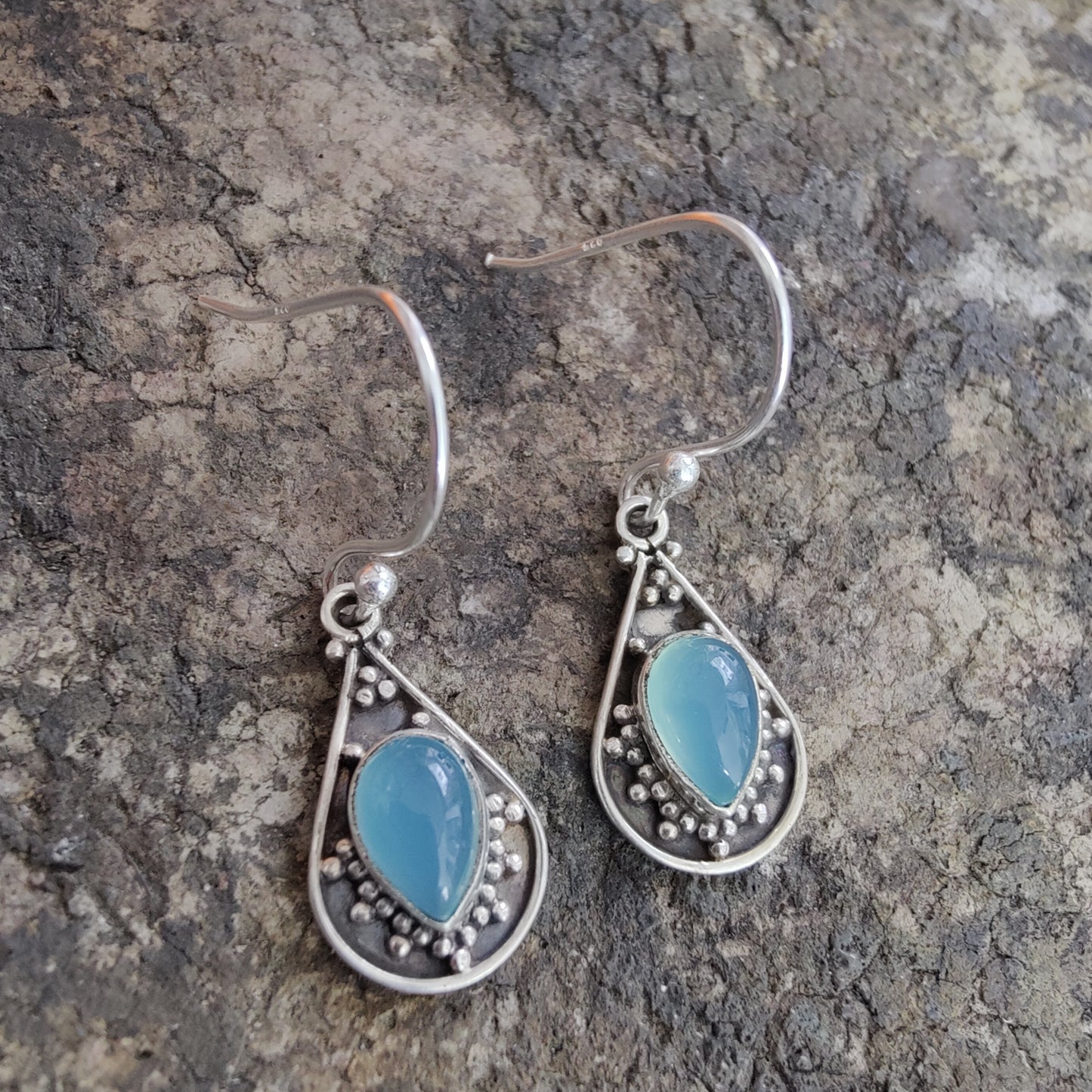 925 SOLID STERLING SILVER NATURAL BLUE CHALCEDONY GEMSTONE HOOK EARRING