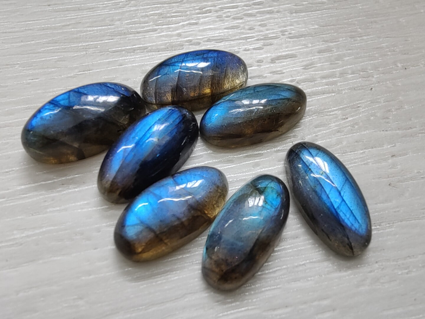 AAA+ QUALITY NATURAL LABRADORITE BIG OVAL SHAPE CABOCHON FLAT BACK CALIBRATED BEDA SHAPE GEMSTONES, ALL SIZES AVAILABLE