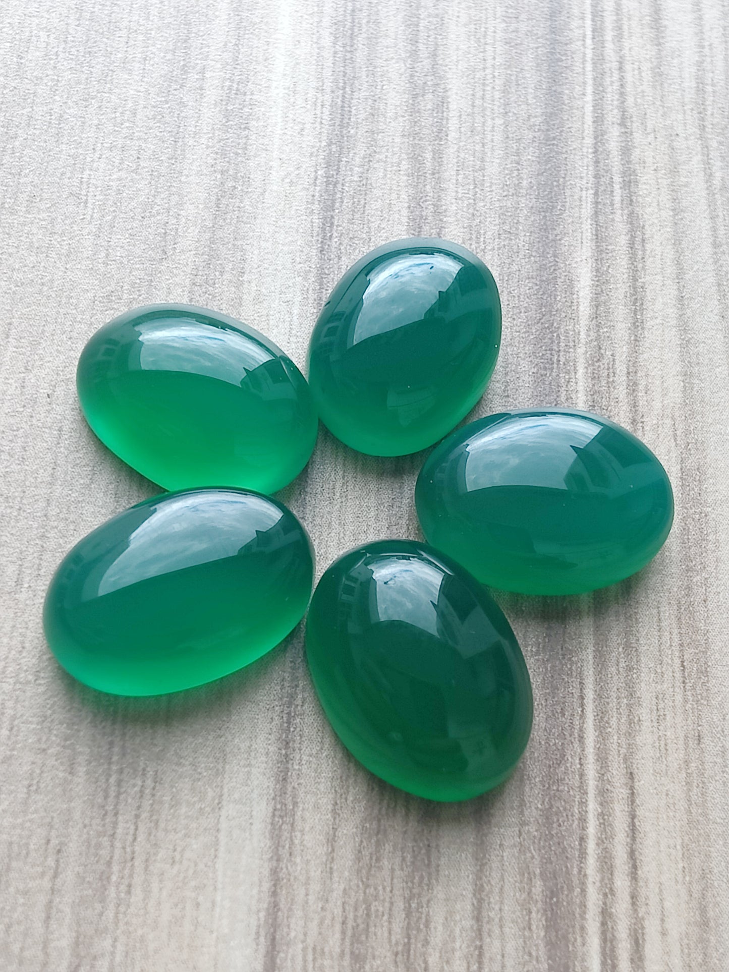 NATURAL GREEN ONYX OVAL SHAPE CABOCHON FLAT BACK CALIBRATED AAA+ QUALITY GEMSTONES, ALL SIZES AVAILABLE