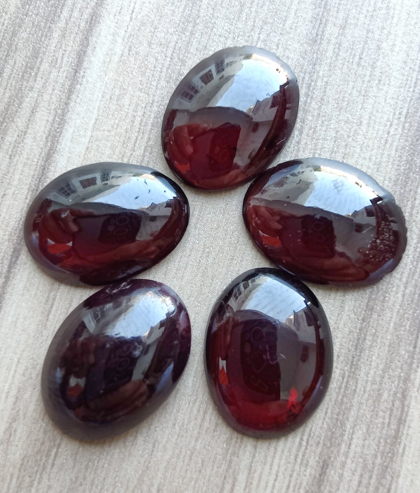 NATURAL GARNET OVAL SHAPE CABOCHON FLAYT BACK CALIBRATED AAA+ QUALITY GEMSTONES, ALL SIZES AVAILABLE