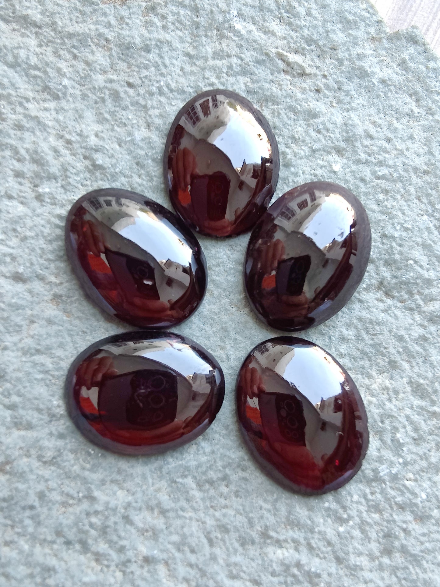 NATURAL GARNET OVAL SHAPE CABOCHON FLAYT BACK CALIBRATED AAA+ QUALITY GEMSTONES, ALL SIZES AVAILABLE