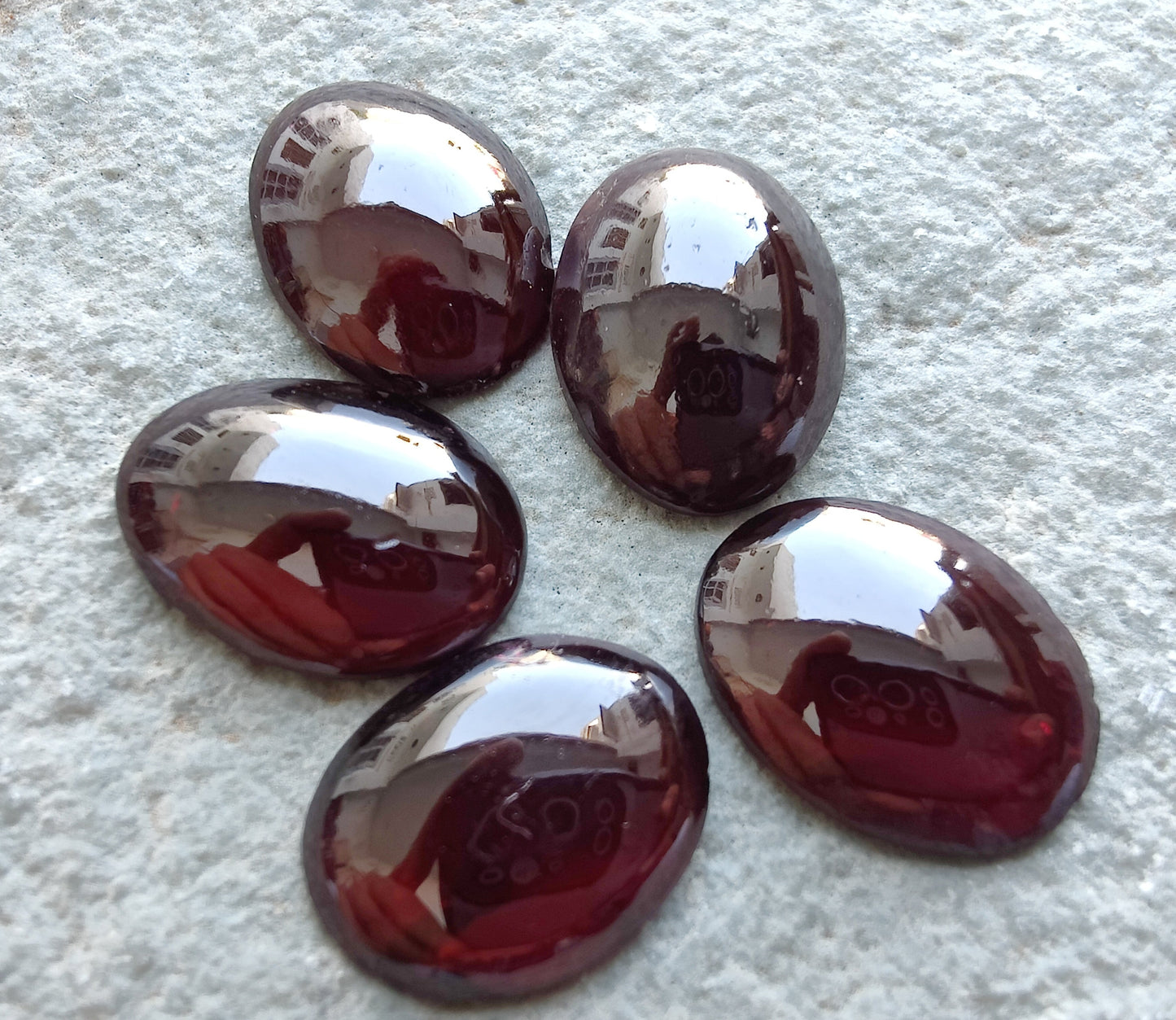 NATURAL GARNET OVAL SHAPE CABOCHON FLAYT BACK CALIBRATED AAA+ QUALITY GEMSTONES, ALL SIZES AVAILABLE