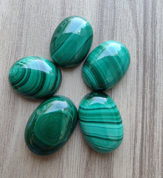 NATURAL MALACHITE OVAL SHAPE AAA+QUALITY CABOCHON FLAT BACK CALIBRATED GEMSTONES, ALL SIZES AVAILABLE