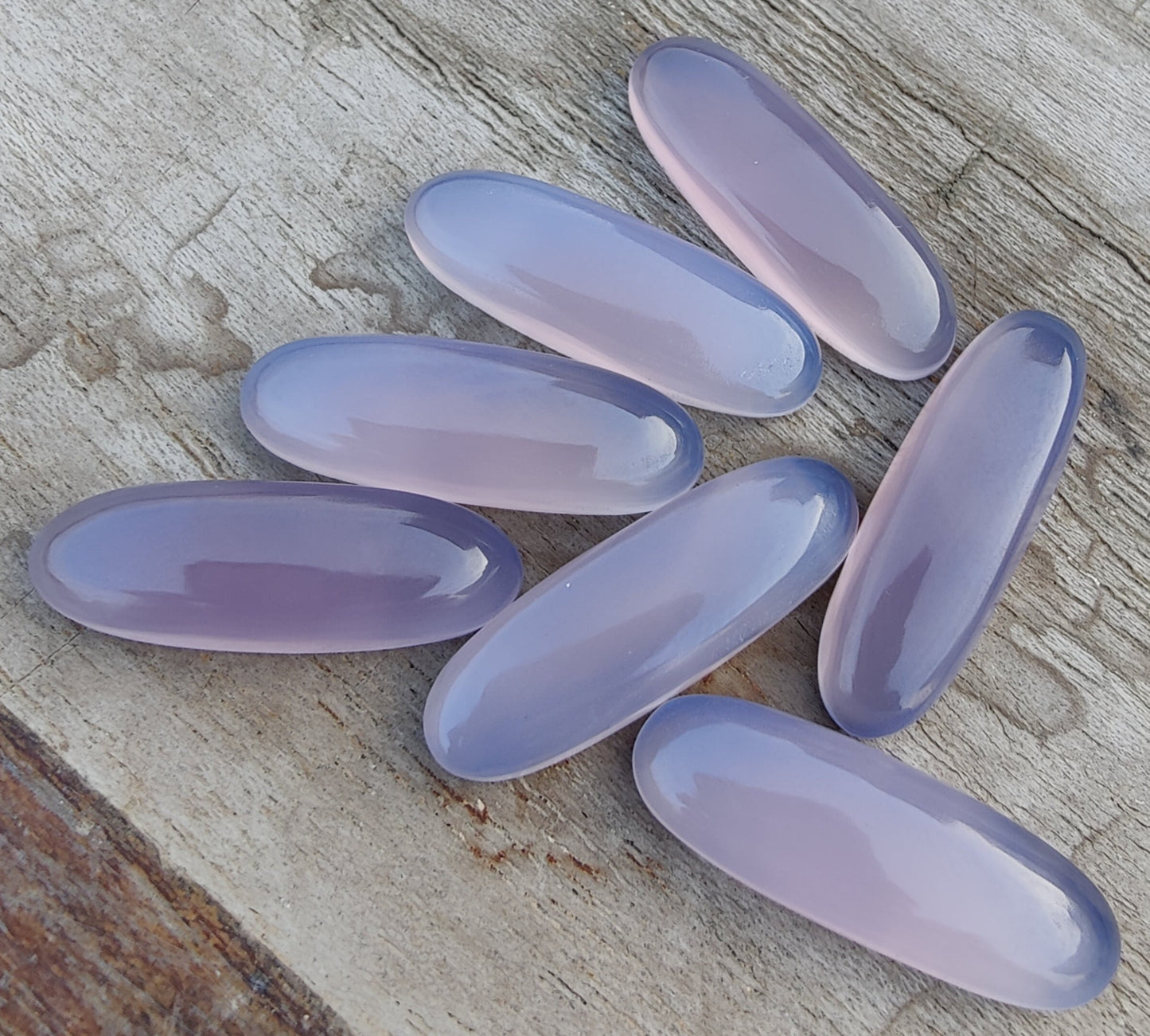 AAA+ QUALITY NATURAL LAVENDER CHALCEDONY BIG OVAL SHAPE CABOCHON FLAT BACK CALIBRATED BEDA SHAPE GEMSTONES, ALL SIZES AVAILABLE