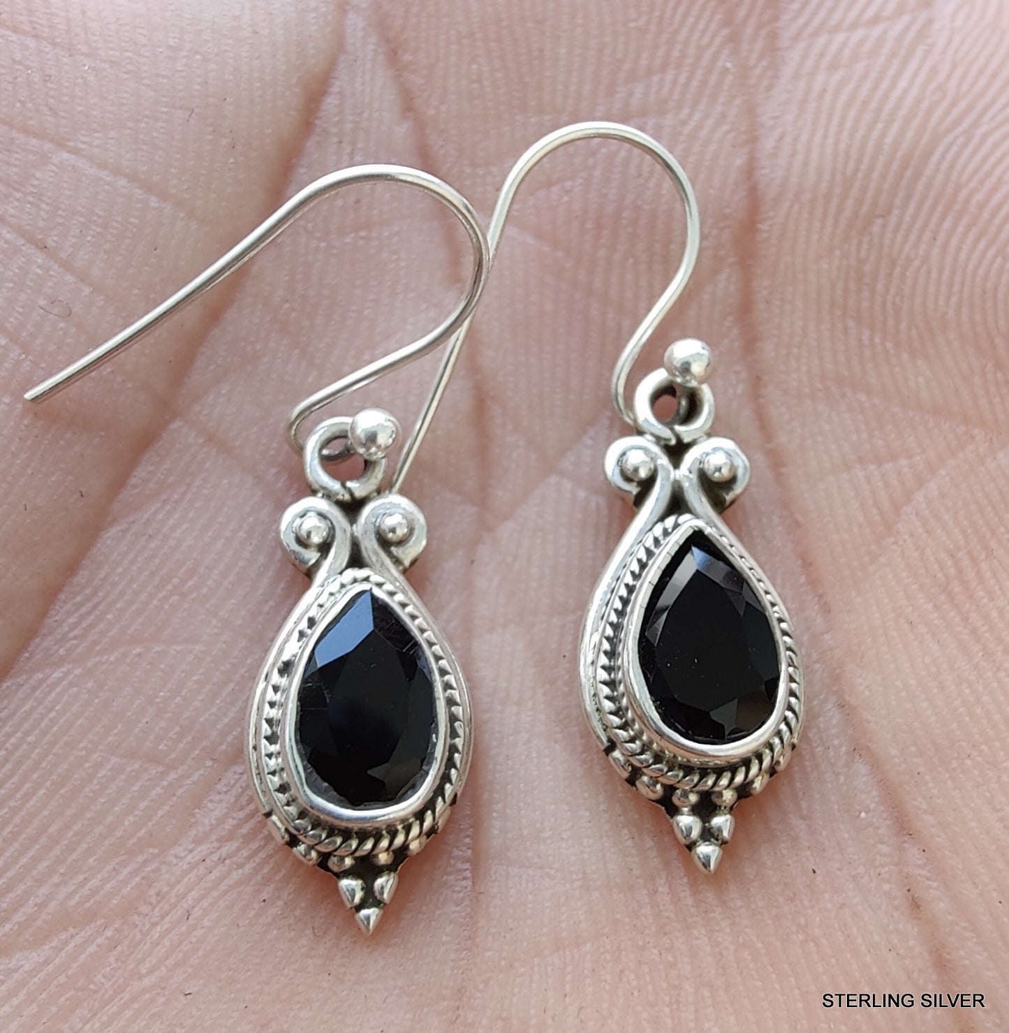 925 SOLID STERLING SILVER NATURAL BLACK ONYX GEMSTONE HOOK EARRING