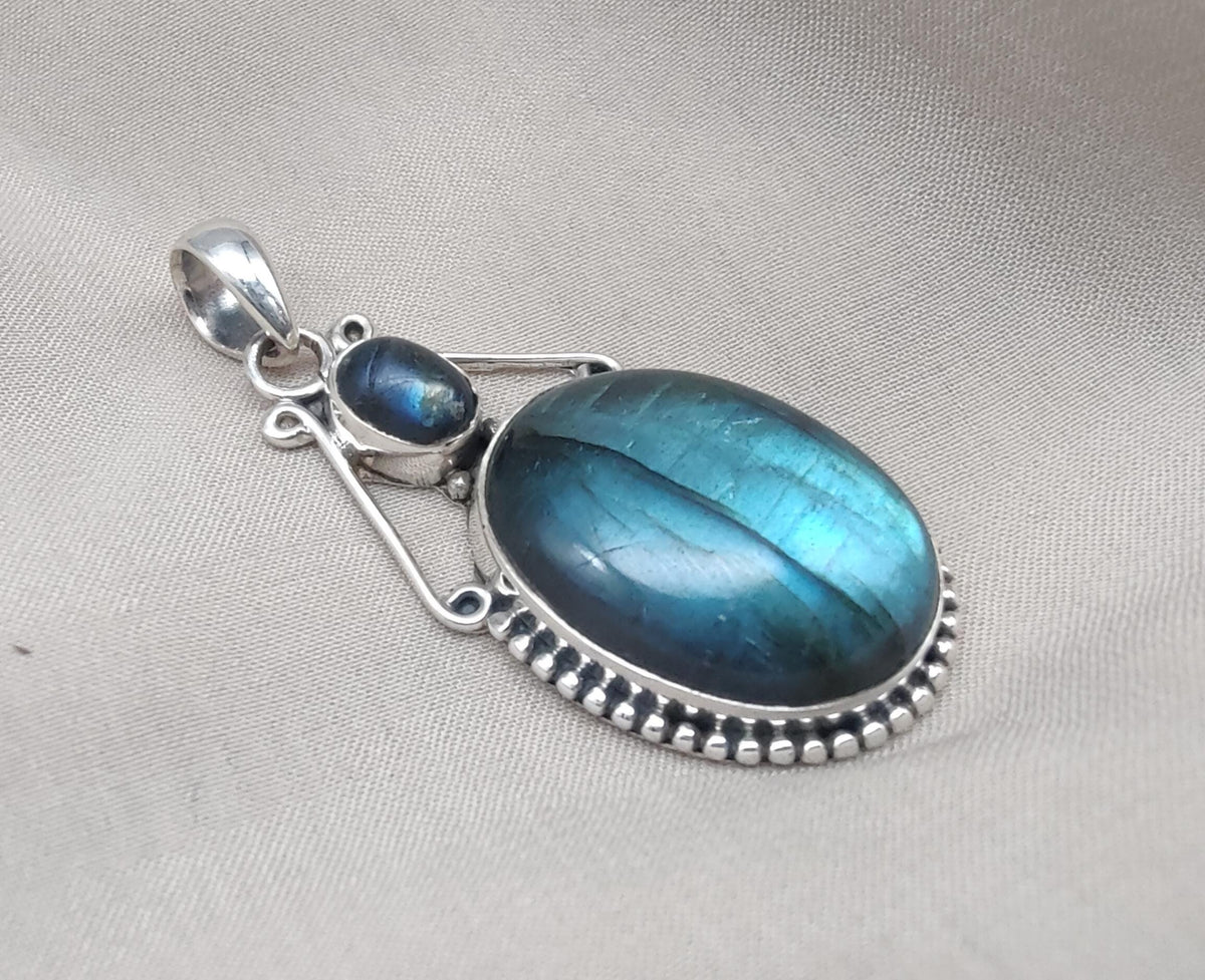 Labradorite Pendant: 925 Sterling Silver Blue Flash Boho Necklace