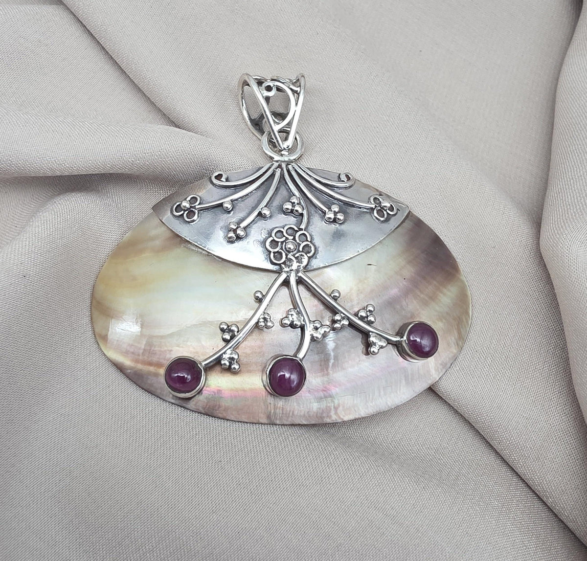 Mother of Pearl Silver Pendant Natural Ruby Cabochon Handmade 925 Sterling Silver Gemstone Jewelry