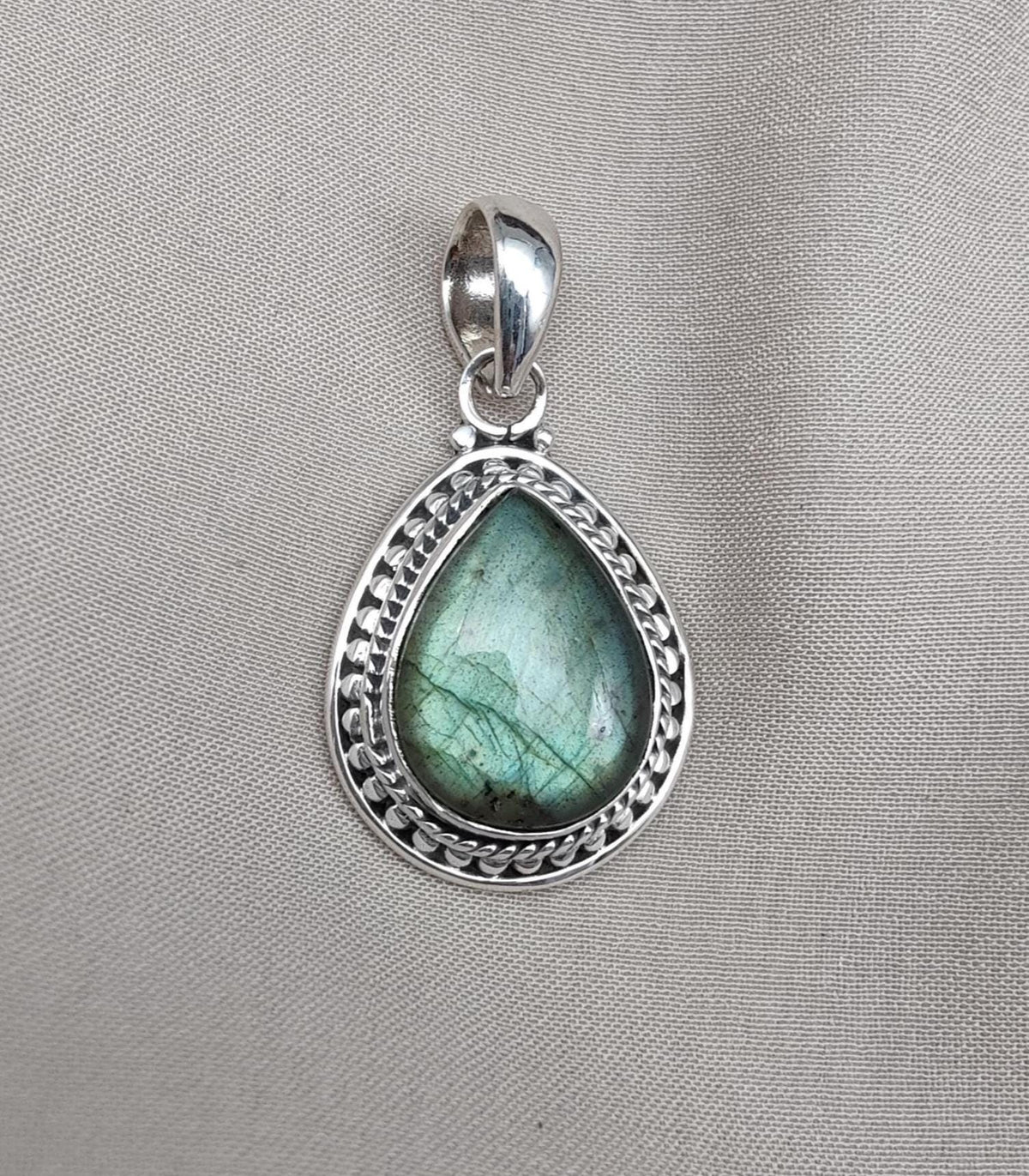 Labradorite Pendant Necklace: 925 Sterling Silver, Rainbow Flash, Boho Jewelry