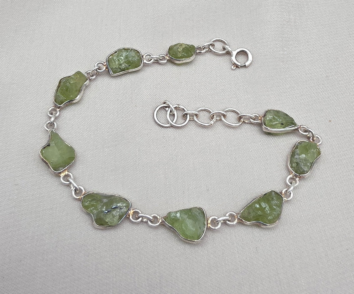 925 Sterling Silver Raw Peridot Bracelet Natural Green Gemstone Link Bracelet Handmade Boho Jewelry