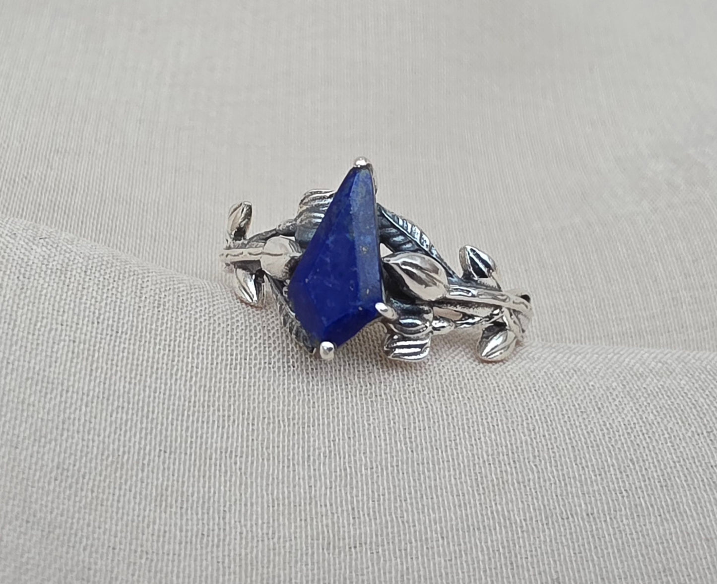 925 SOLID STERLING SILVER NATURAL LAPIS LAZULI GEMSTONE HANDMADE RING, LEAF DEGISN BRIDAL RING ALL SIZES AVAILABLE