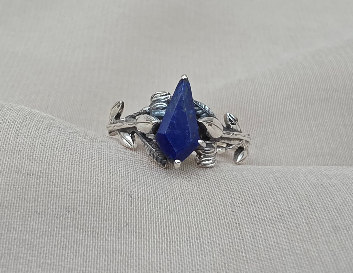 925 SOLID STERLING SILVER NATURAL LAPIS LAZULI GEMSTONE HANDMADE RING, LEAF DEGISN BRIDAL RING ALL SIZES AVAILABLE