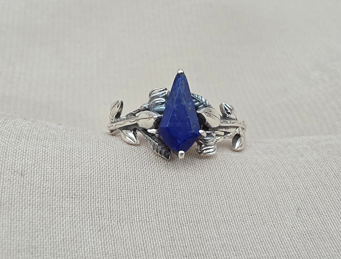 925 SOLID STERLING SILVER NATURAL LAPIS LAZULI GEMSTONE HANDMADE RING, LEAF DEGISN BRIDAL RING ALL SIZES AVAILABLE