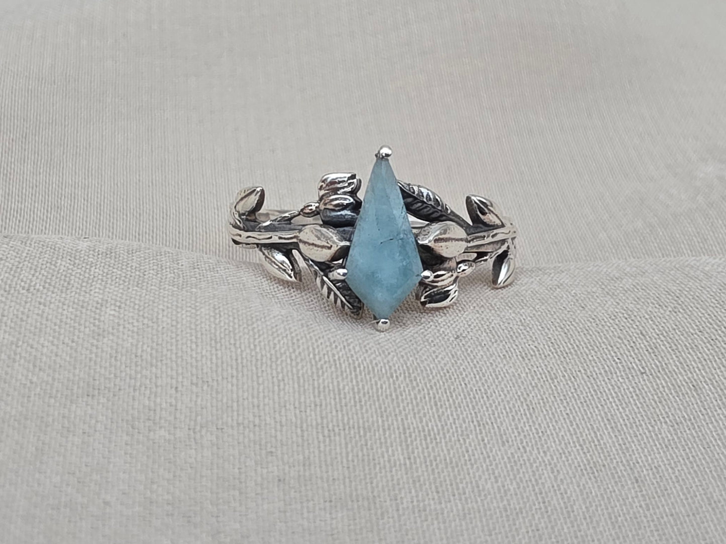 925 SOLID STERLING SILVER NATURAL AQUAMARINE GEMSTONE HANDMADE RING, LEAF DEGISN BRIDAL RING ALL SIZES AVAILABLE