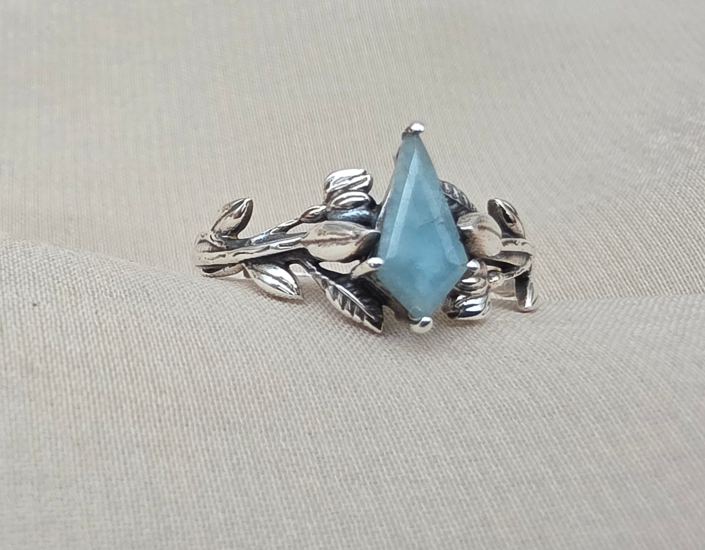 925 SOLID STERLING SILVER NATURAL AQUAMARINE GEMSTONE HANDMADE RING, LEAF DEGISN BRIDAL RING ALL SIZES AVAILABLE