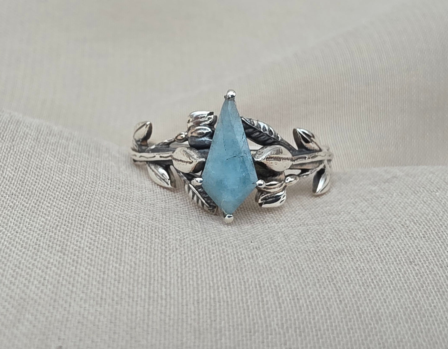 925 SOLID STERLING SILVER NATURAL AQUAMARINE GEMSTONE HANDMADE RING, LEAF DEGISN BRIDAL RING ALL SIZES AVAILABLE