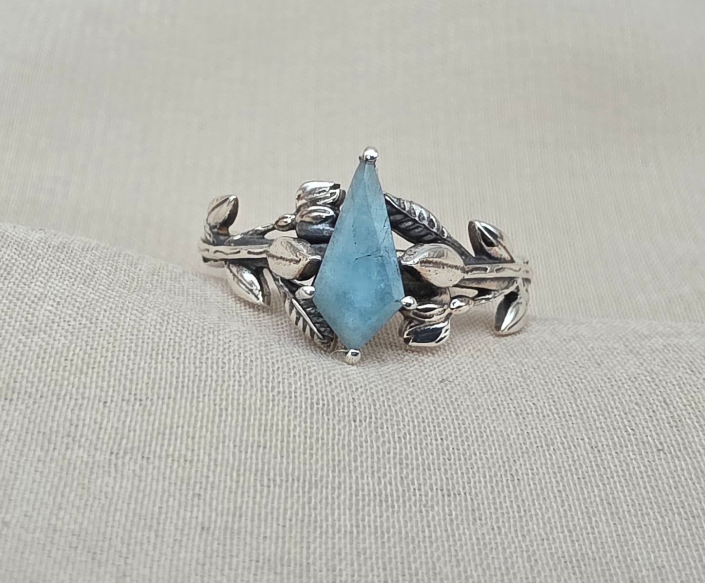 925 SOLID STERLING SILVER NATURAL AQUAMARINE GEMSTONE HANDMADE RING, LEAF DEGISN BRIDAL RING ALL SIZES AVAILABLE