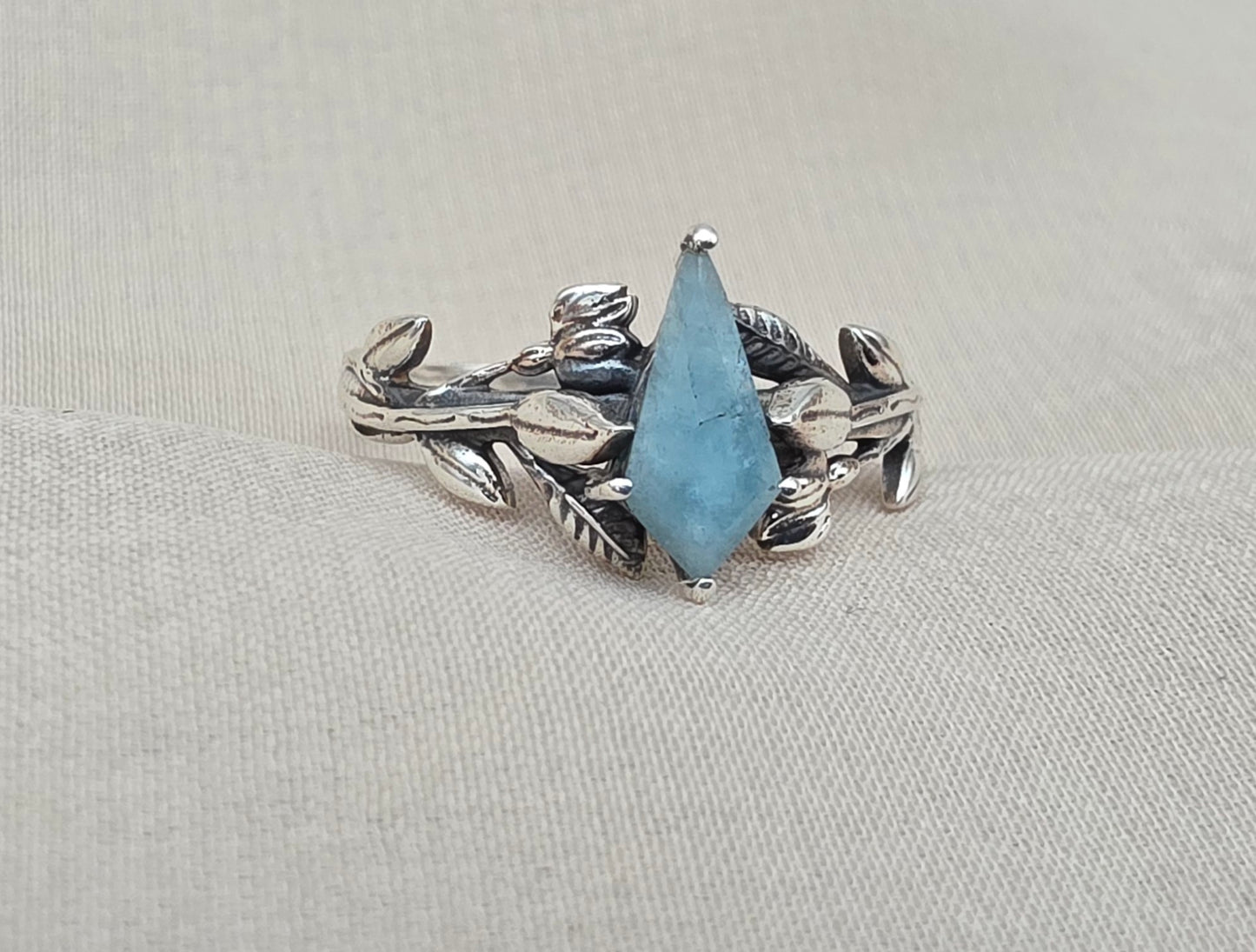 925 SOLID STERLING SILVER NATURAL AQUAMARINE GEMSTONE HANDMADE RING, LEAF DEGISN BRIDAL RING ALL SIZES AVAILABLE