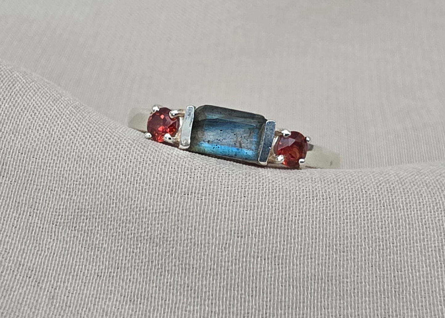 925 SOLID STERLING SILVER NATURAL LABRADORITE GEMSTONE HANDMADE RING, GARNET WEDDING RING ALL SIZES AVAILABLE