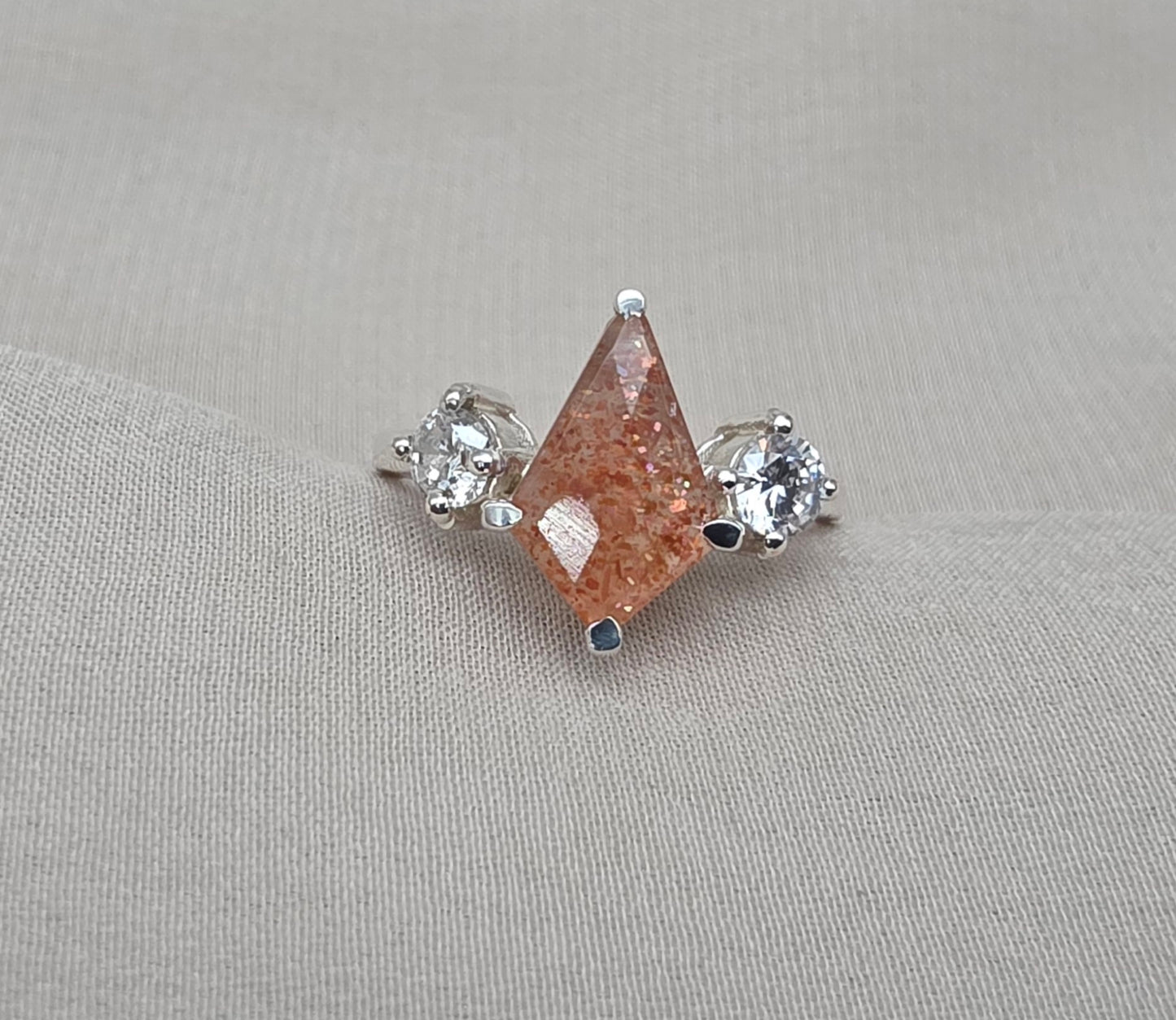 925 SOLID STERLING SILVER NATURAL SUNSTONE GEMSTONE HANDMADE RING, CRYSTAL WEDDING RING ALL SIZES AVAILABLE