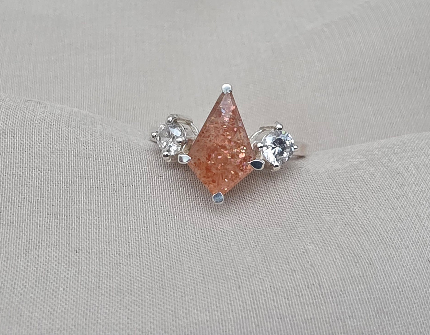 925 SOLID STERLING SILVER NATURAL SUNSTONE GEMSTONE HANDMADE RING, CRYSTAL WEDDING RING ALL SIZES AVAILABLE
