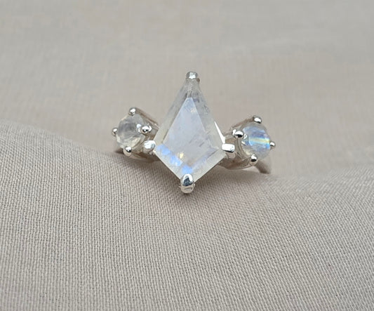 925 SOLID STERLING SILVER NATURAL MOONSTONE GEMSTONE HANDMADE RING, ALL SIZES AVAILABLE