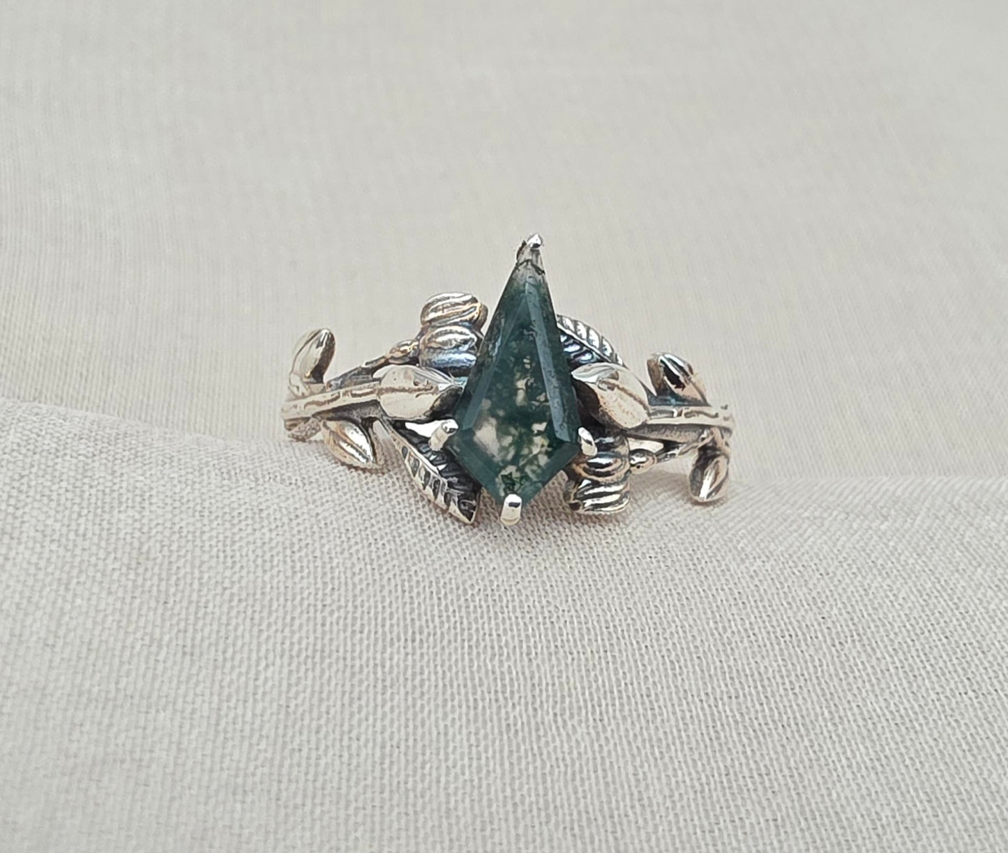 925 SOLID STERLING SILVER NATURAL MOSS AGATE GEMSTONE LEAF SILVER RING, ALL SIZES AVAILABLE