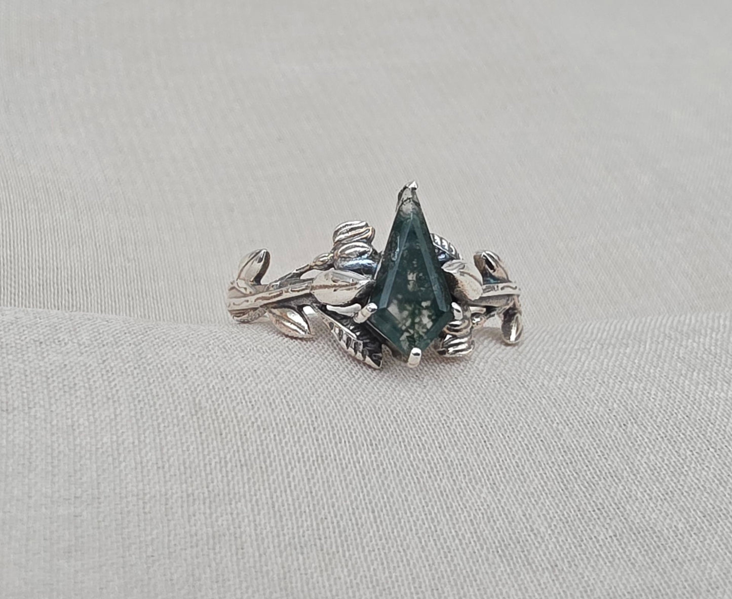925 SOLID STERLING SILVER NATURAL MOSS AGATE GEMSTONE LEAF SILVER RING, ALL SIZES AVAILABLE