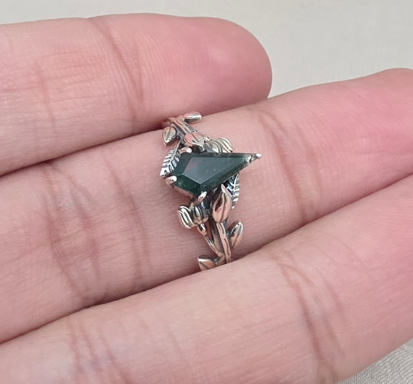 925 SOLID STERLING SILVER NATURAL MOSS AGATE GEMSTONE LEAF SILVER RING, ALL SIZES AVAILABLE