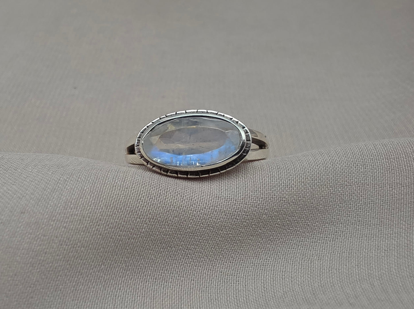 925 SOLID STERLING SILVER NATURAL MOONSTONE GEMSTONE HANDMADE RING, ALL SIZES AVAILABLE (Copy)