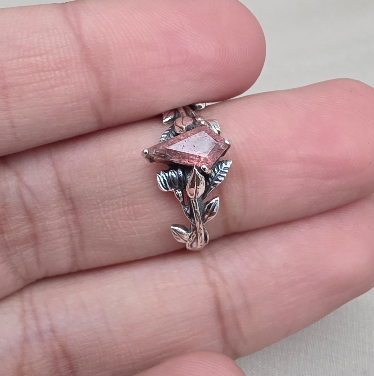 925 Sterling Silver Strawberry Quartz Ring Marquise Gemstone Leaf Ring Pink Quartz Boho Dainty Jewelry Gift for Her