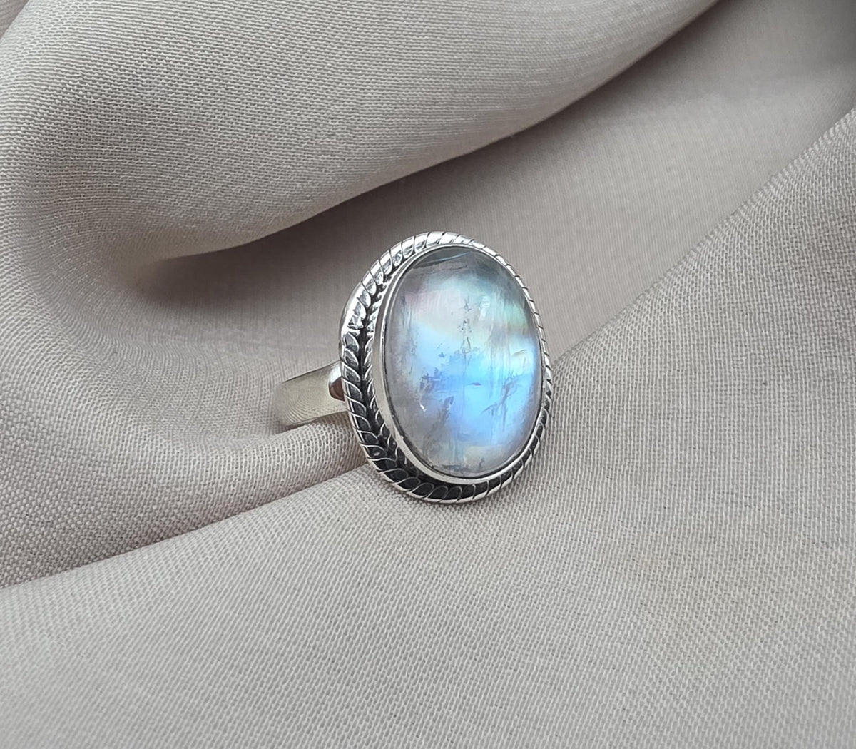 Rainbow Moonstone Ring : 925 Sterling Silver Blue Flash Crystal Ring June Birthstone Jewelry