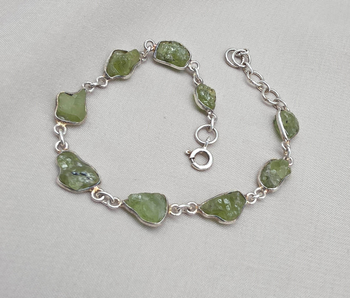 925 Sterling Silver Raw Peridot Bracelet Natural Green Gemstone Link Bracelet Handmade Boho Jewelry