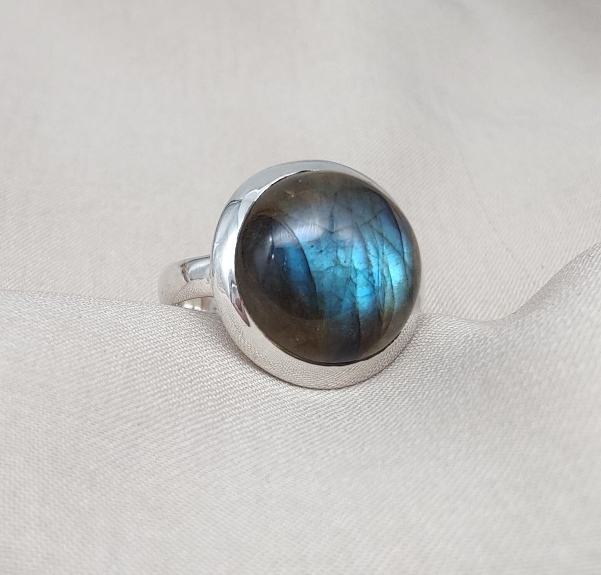 Blue Flash Labradorite Ring: 925 Sterling Silver Boho Jewelry