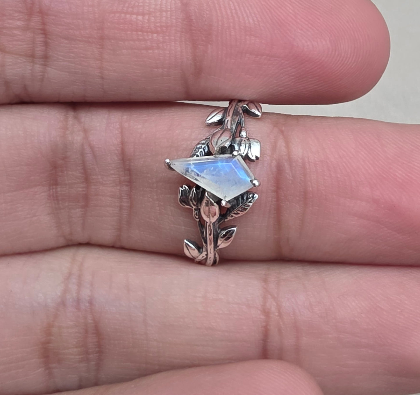925 Sterling Silver Moonstone Ring Marquise Gemstone Leaf Ring Boho Dainty Jewelry Gift for Her