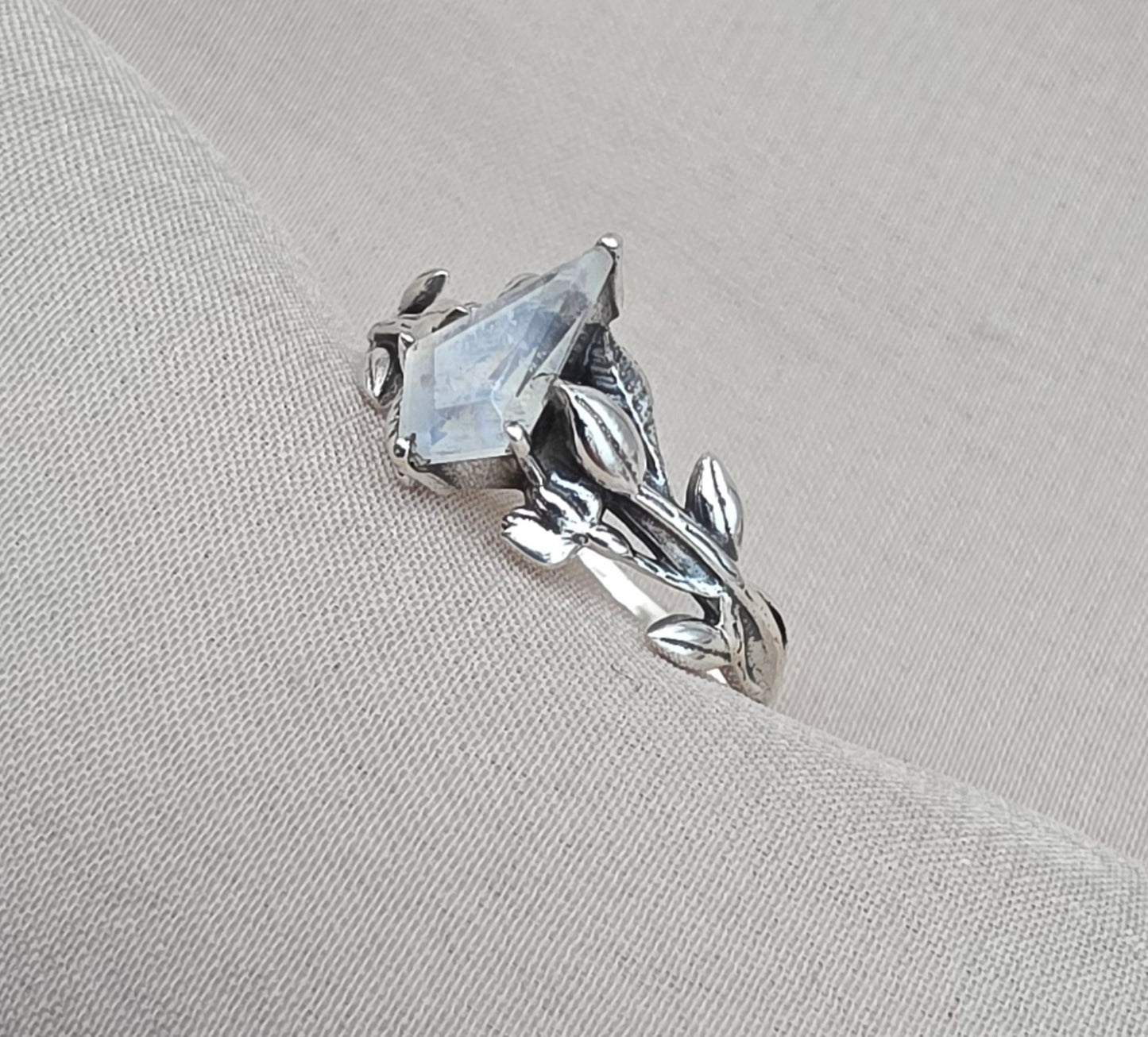 925 Sterling Silver Moonstone Ring Marquise Gemstone Leaf Ring Boho Dainty Jewelry Gift for Her