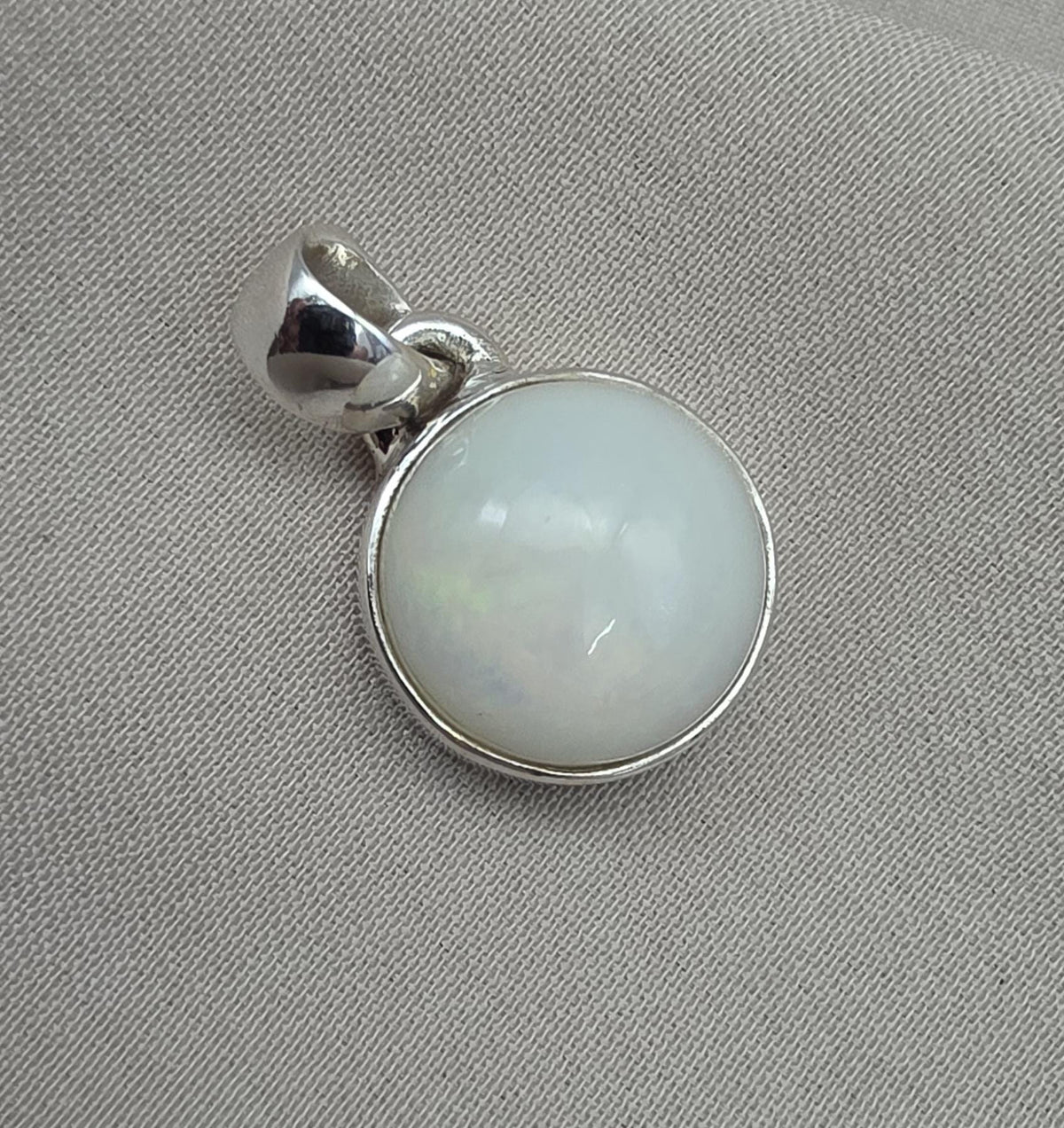 Natural White Opal Round Pendant 925 Sterling Silver Handmade Cabochon Gemstone Jewelry