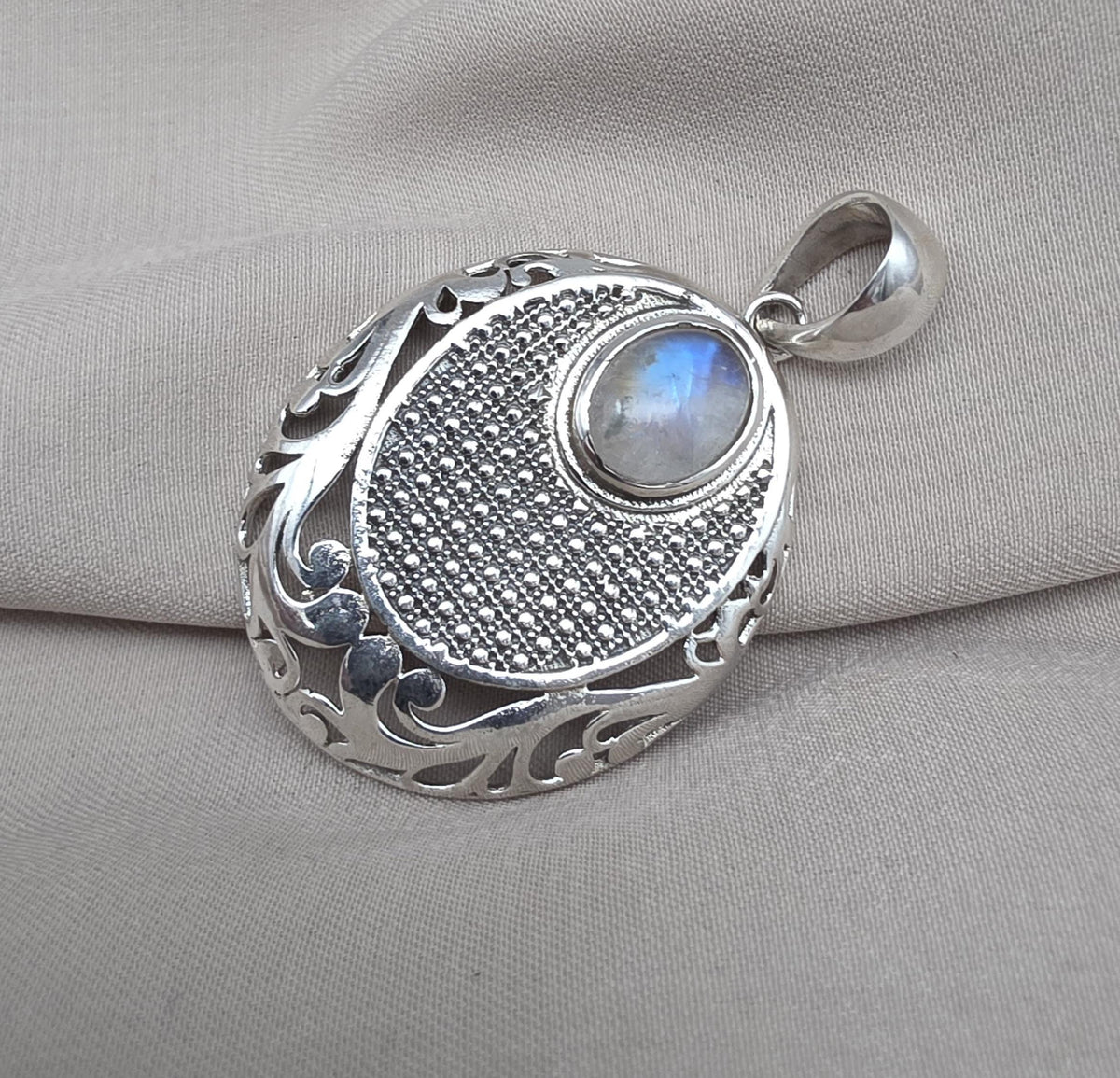 Rainbow Moonstone Pendant 925 Sterling Silver Moon Design Necklace June Birthstone Crystal Jewelry Gift
