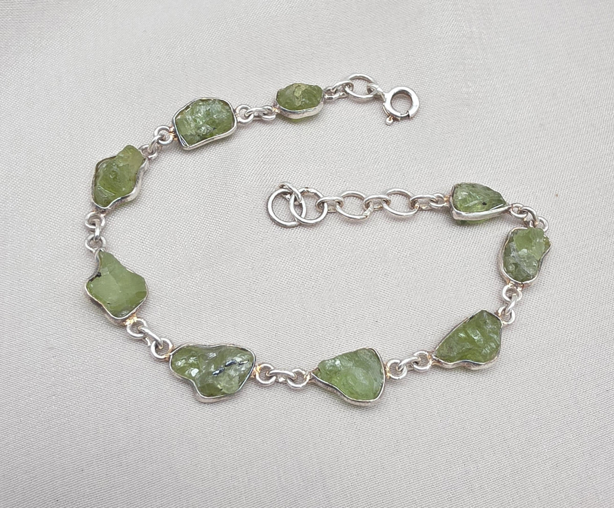 925 Sterling Silver Raw Peridot Bracelet Natural Green Gemstone Link Bracelet Handmade Boho Jewelry